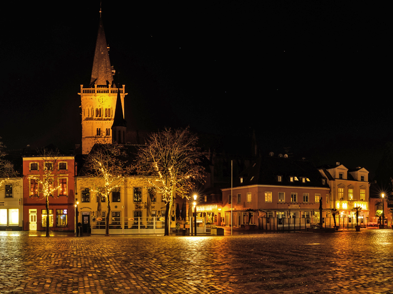 historische Innenstadt bei Nacht